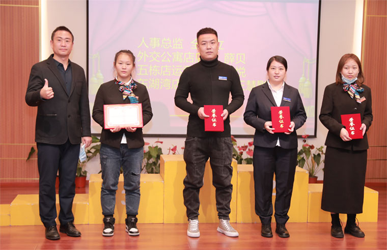 �Ƿ����ʽ���2020��11���ܽ��������12�¶���ǿ���������